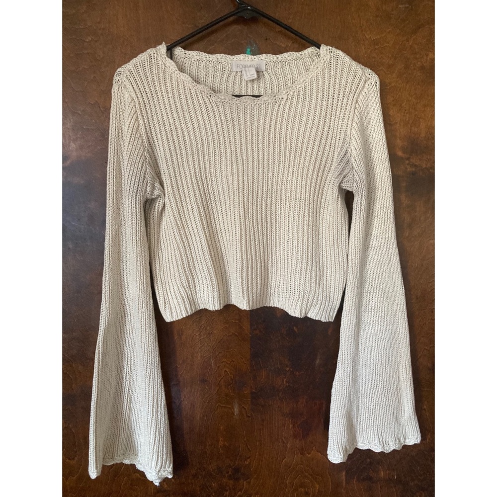 Forever 21 Cable Knit Bell Sleeve Crop Sweater